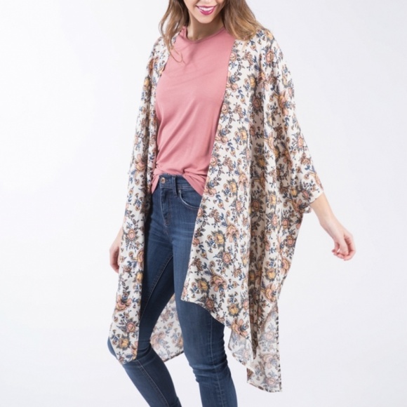 Agnes & Dora Tops - Agnes & Dora Kimono XS/S creme Paisley